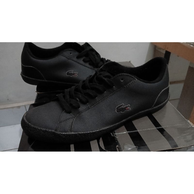 sepatu Lacoste second