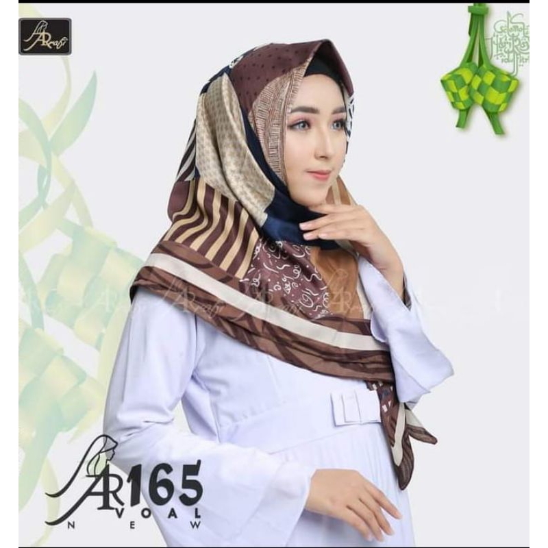HIJAB SEGI EMPAT MOTIF ARRAFI PROMO