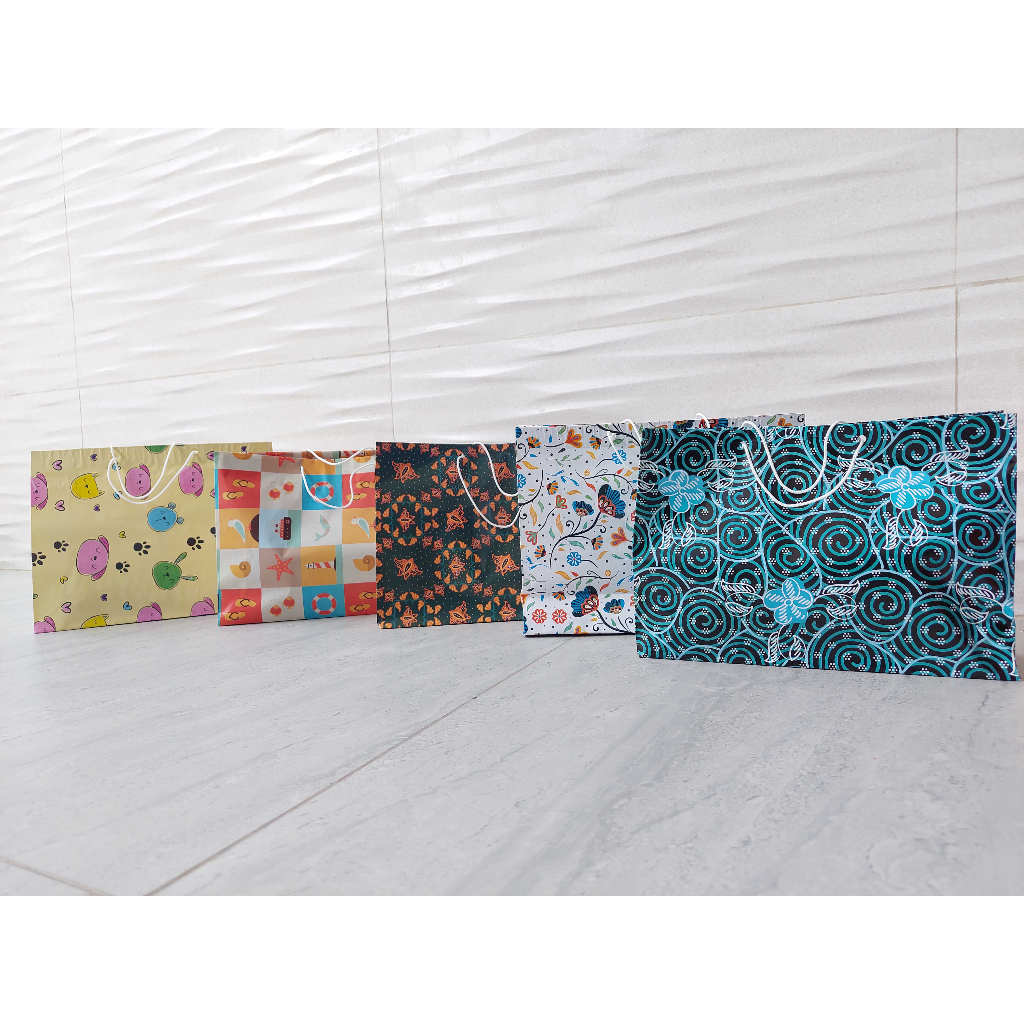 

Paper Bag Kertas Kado/Tas Kertas Kado/Goodie Bag/Kertas Kado Instan