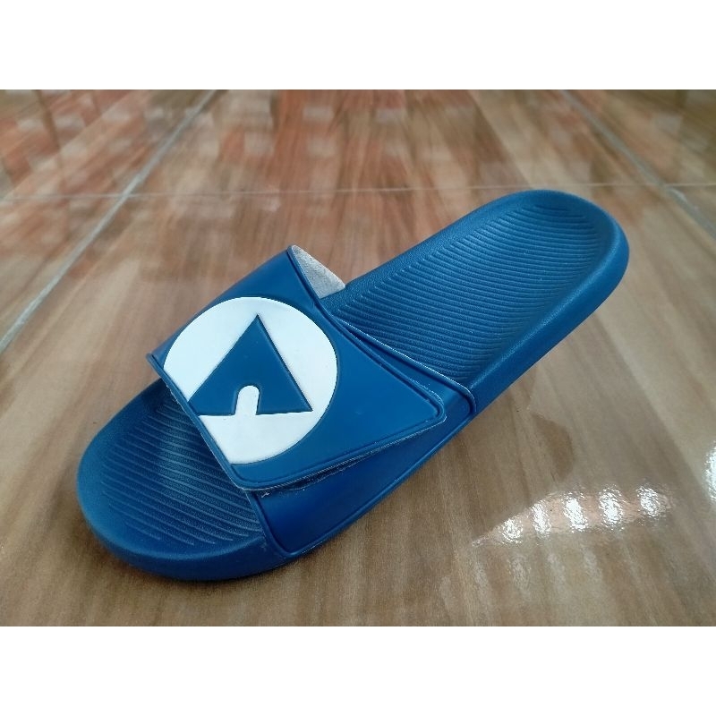 sandal sport pria Skechers original biru