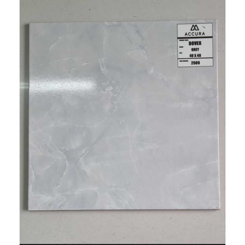 keramik mulia accura dover 40*40 kilap