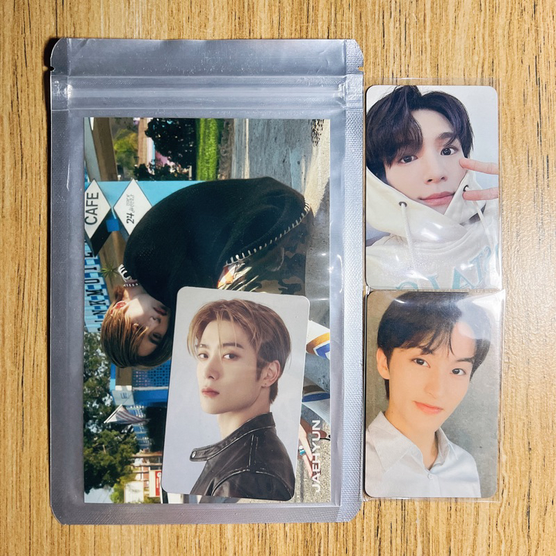 BACA DESKRIPSI jeno hoodie nct home binder, jaehyun md ay-yo, mark tincase wtmc