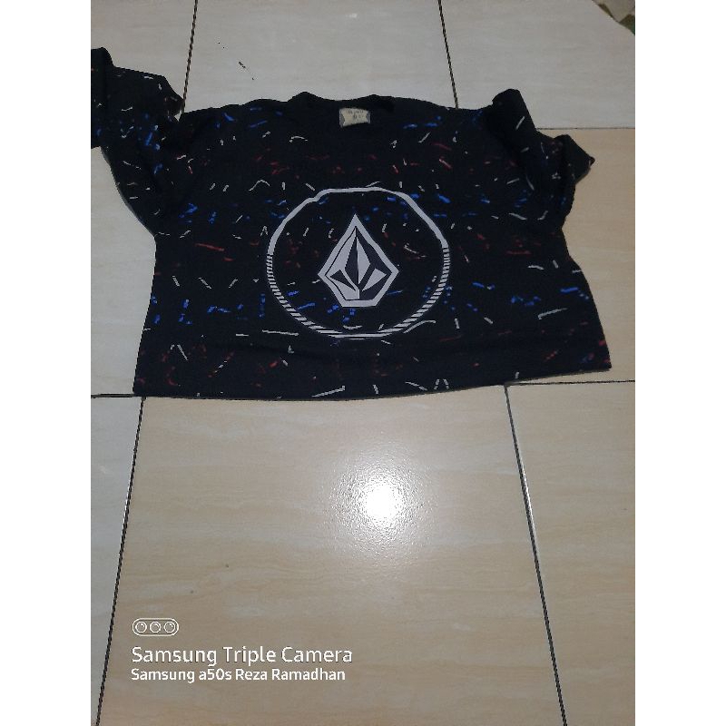 crewneck volcom