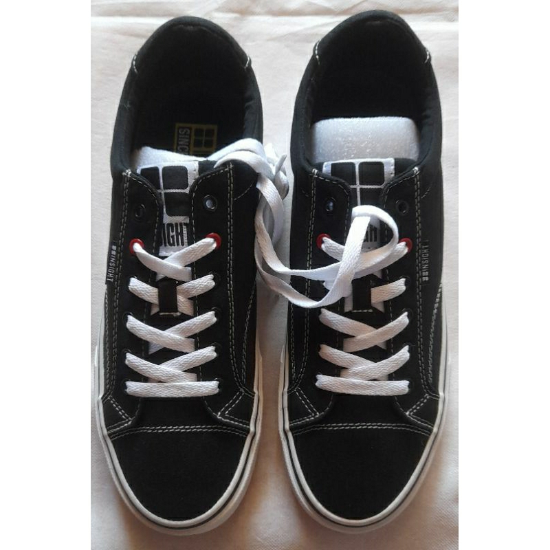 Sepatu insight (43) original