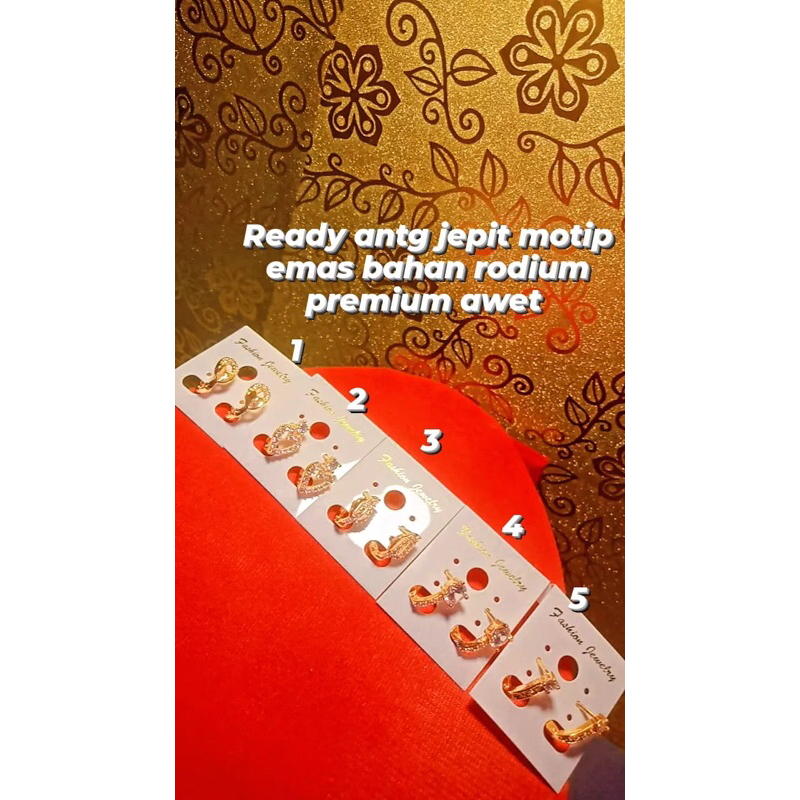 anting jepit motip emas