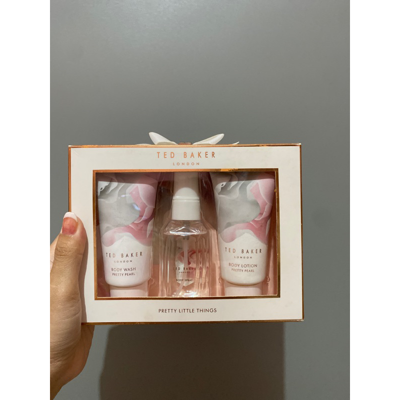 TED BAKER gift set for her (Pretty Pearl)