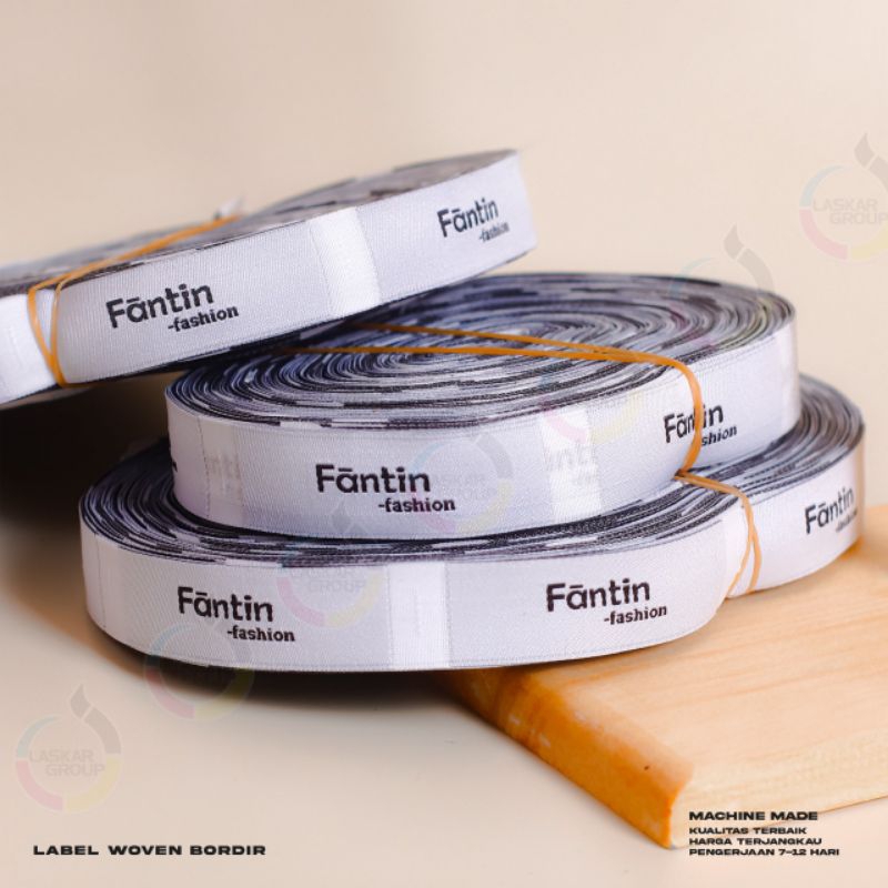 

Label woven (2×5 cm) Label bordir, label baju