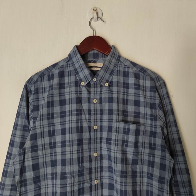 Kemeja MNG size L pria