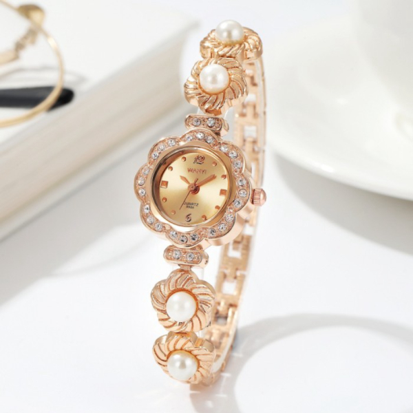 Jual JAM TANGAN WANITA PESTA IMPORT ORIGINAL RANTAI GOLD JAM123G1 LIVETA Murah