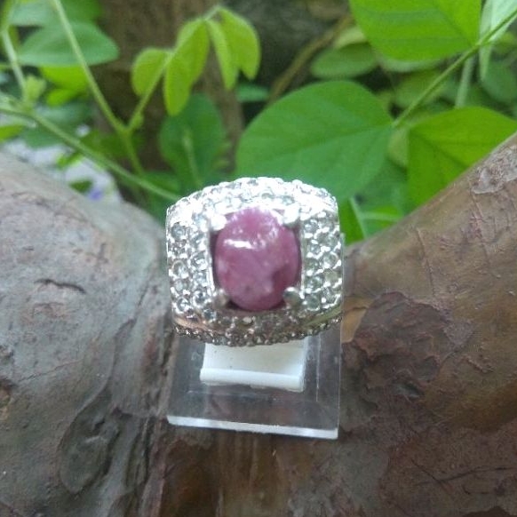 Cincin Ruby Tanzania