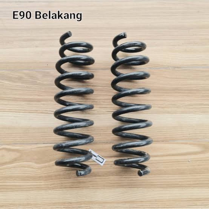 Coil Spring Per Bmw E90 E91 E93 - 318i 320i 325i Belakang Original 2pcs