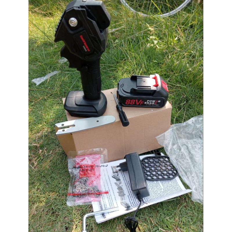 Gergaji kayu cordless baterai 88 V