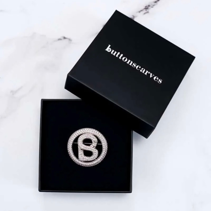 [LIKE NEW] Buttonscarves Round Crystal Brooch Bros BS Button Scarves B Logo Monogram Preloved Pin