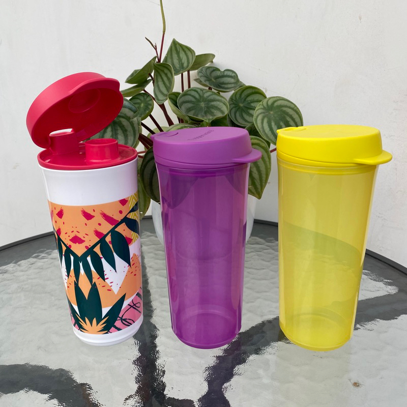 T tumbler Tupperware