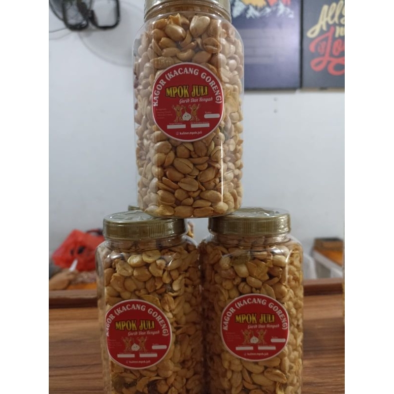 

Kacang Bawang Gurih Asin Original / Kacang Bawang Goreng 200gram