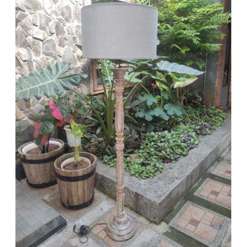 LAMPU HIAS RUANGAN MODEL UKIR BAHAN KAYU JATI FURNITURE ASLI JEPARA TERMURAH