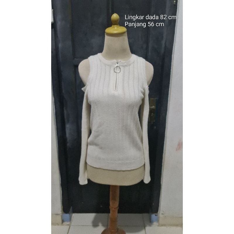 Sweater Rajut Wanita Warna Putih