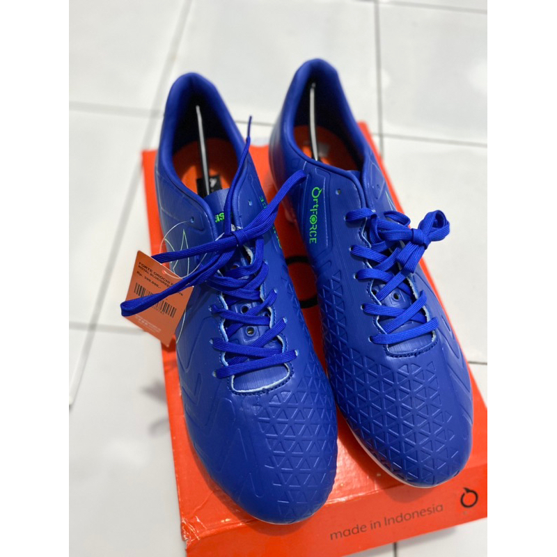 Sepatu Sepal Bola Ortuseight Ukuran 43
