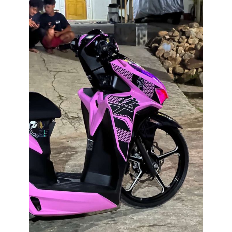 

STRIPPING STICKER VARIO NEW 125 150 TRANSPRAN MOTIF TERBARU HAYABUSSA