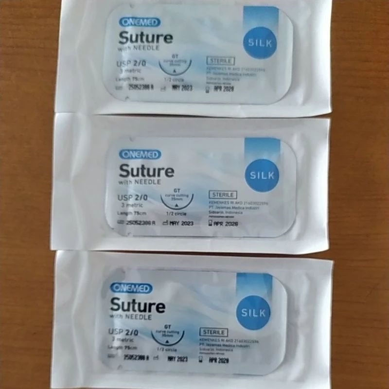 Benang Silk braided 2/0/dan 3/0 dengan Jarum/suture with neddle/benang silk 2 0 dan 3 0