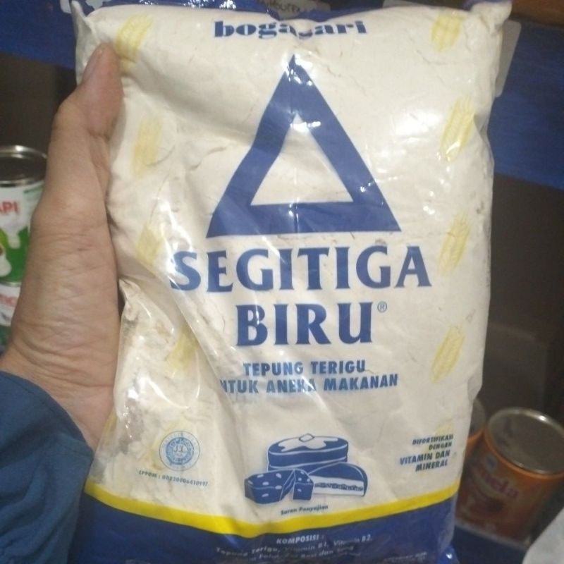

TERIGU SEGITIGA BIRU