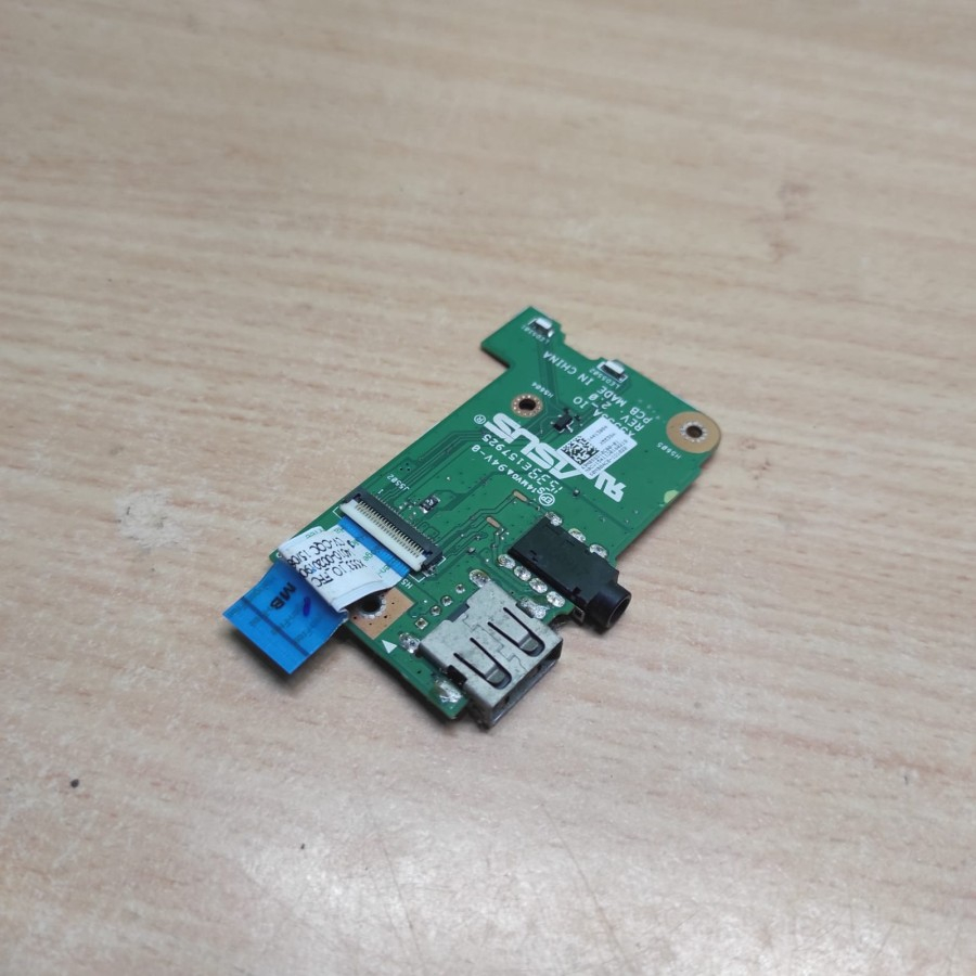 Port USB Laptop Asus F553S