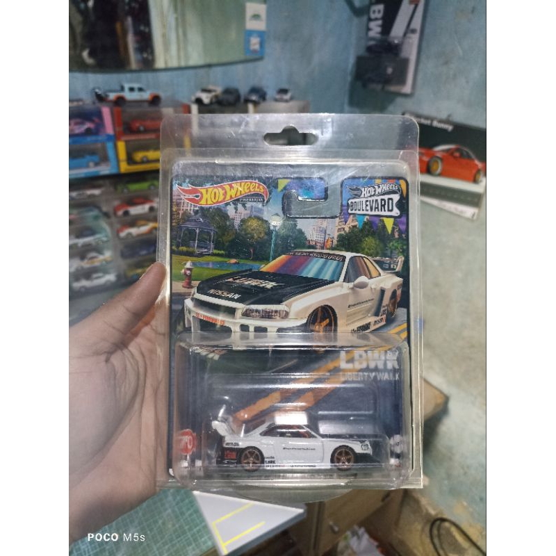 hotwheels ER34 LBWK putih