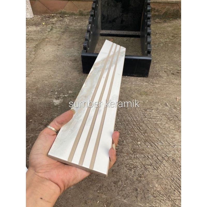 list plint granit 10x60 Luxon gold / stepnosing