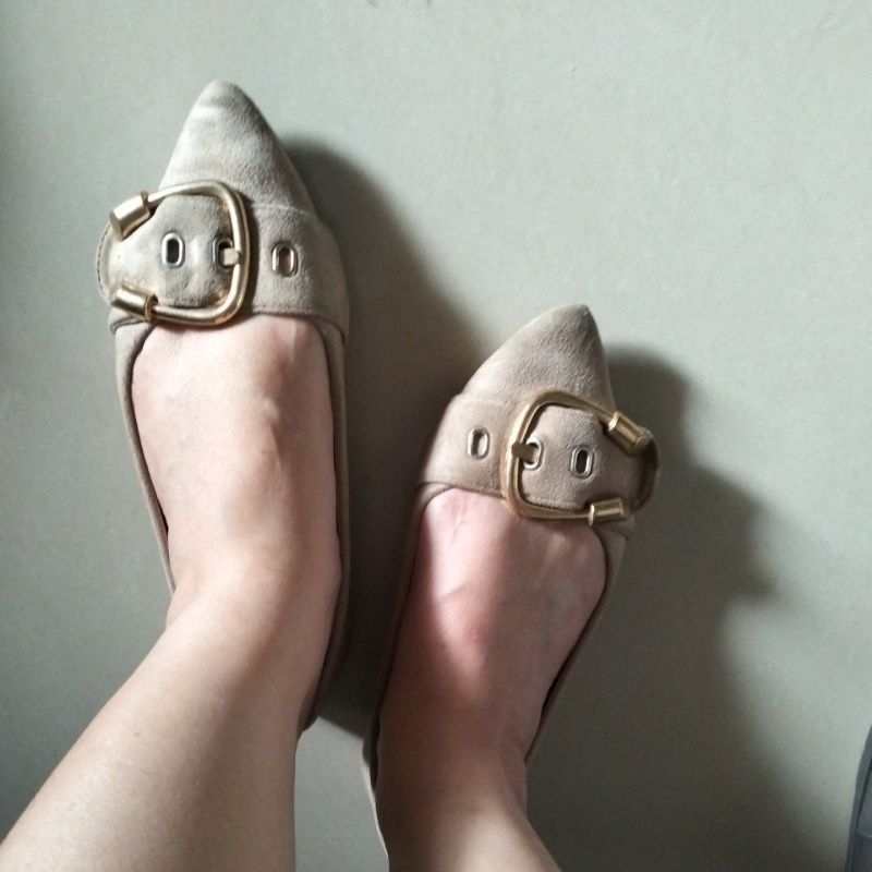 flat shoes Steve n co warna beige sepatu flat wanita warna kaki preloved branded