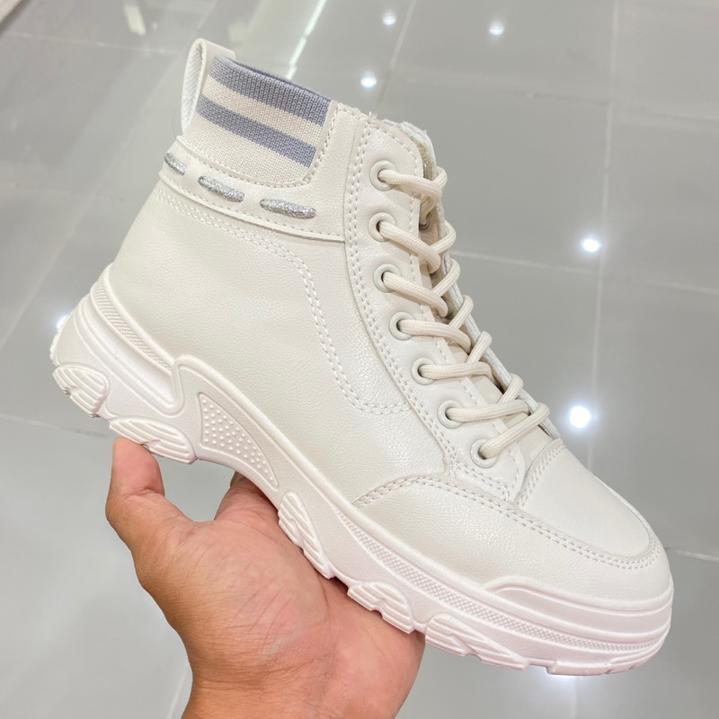 St.Moritz Sepatu Sneakers Boots High Wanita