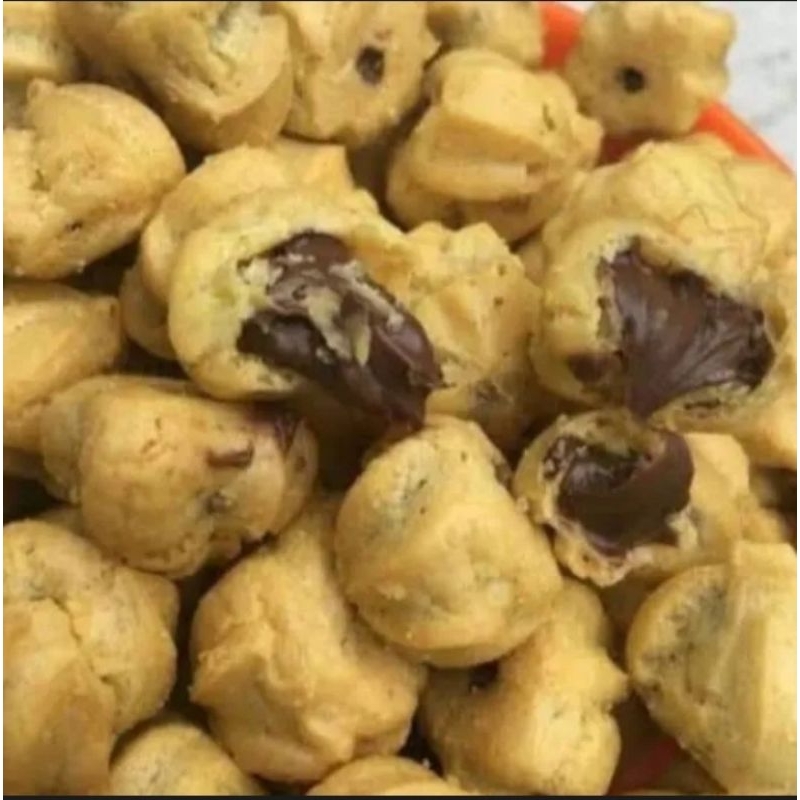

soes mini coklat isi 250 gr