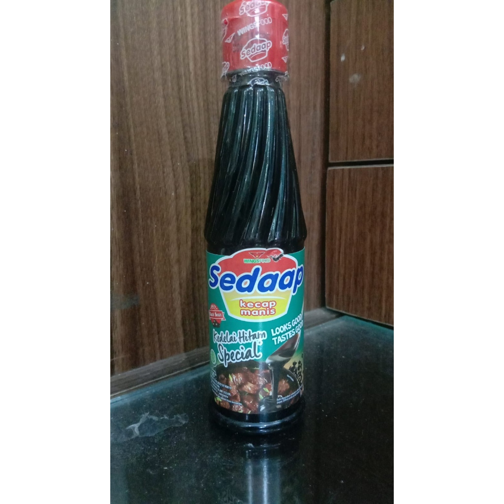 

Kecap Manis Kedelai Hitam Spesial Sedaap 135 ml