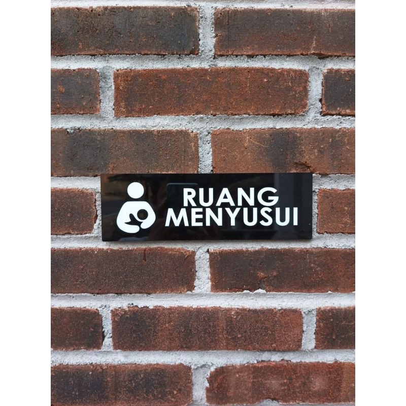 signage akrilik / ruang menyusui