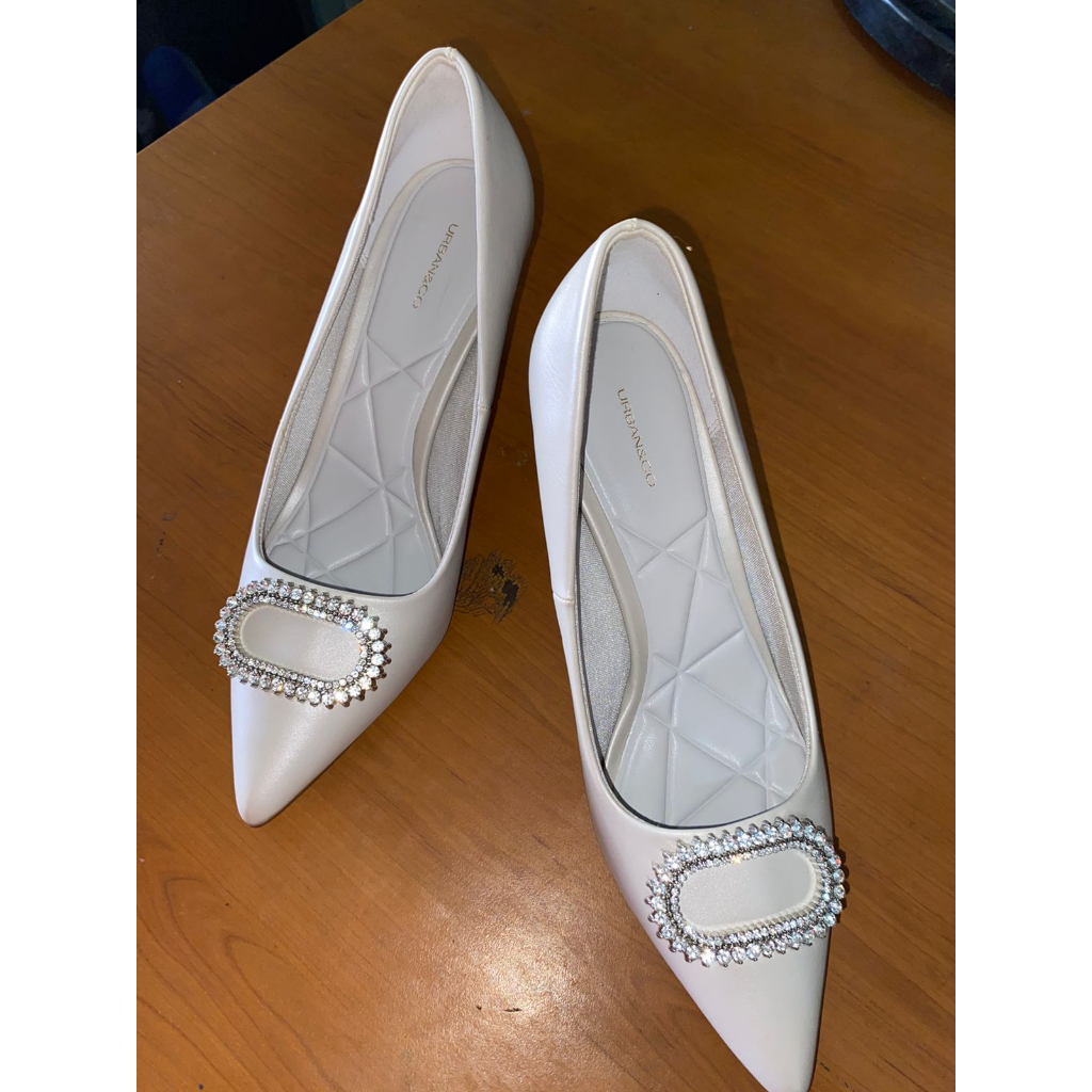 Sepatu / Sandal / Heels Tinggi 8 cm / URBA* & C* / Bermerk / Korean Sandals