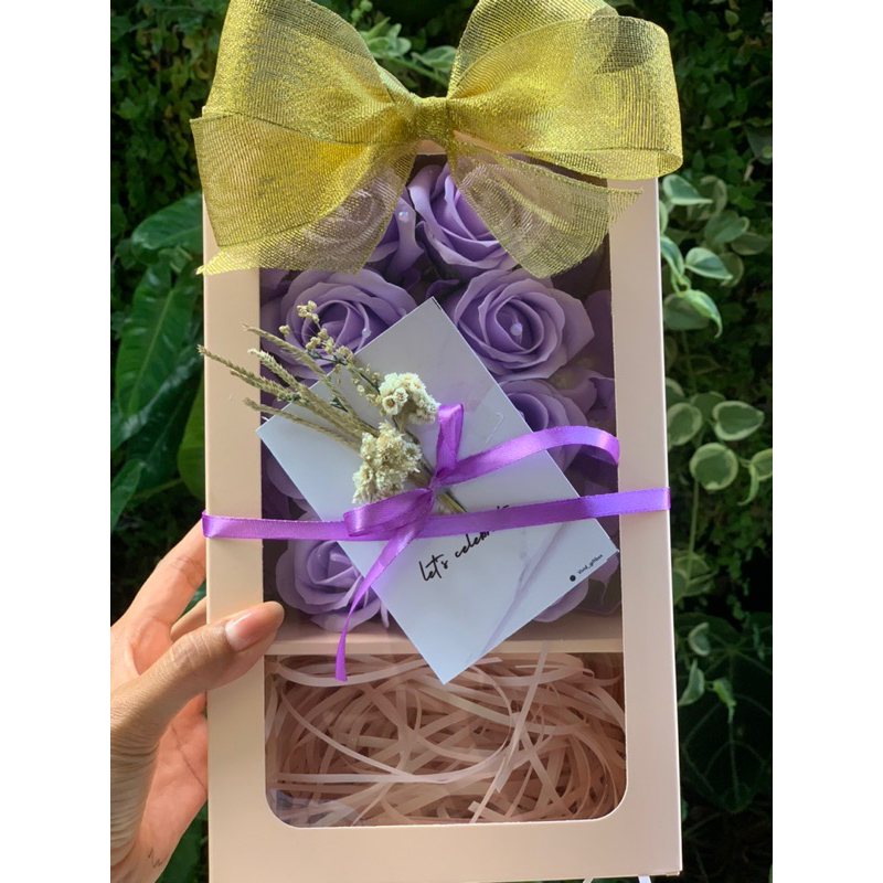 

rose soap giftbox/ korean giftbox dengan bunga sabun cocok untuk diisi perhiasan atau accesories
