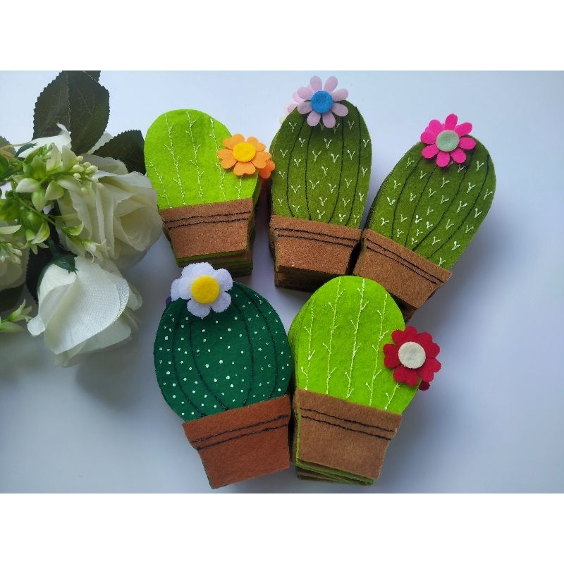 

Angpao Flanel Kaktus Series