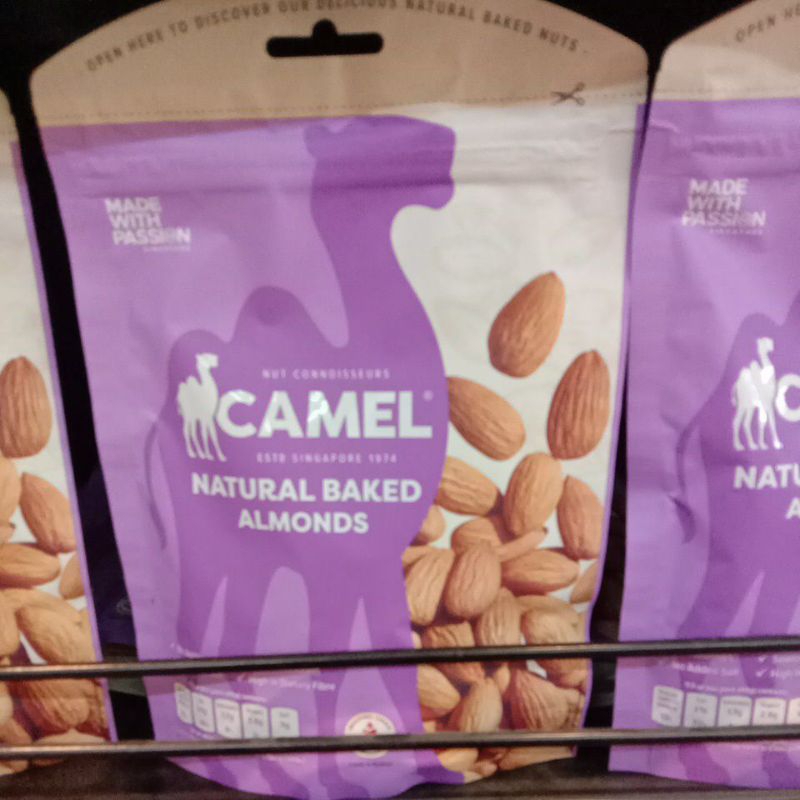 

Camel kacang natural baked almonds 135g