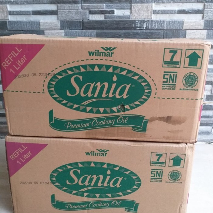 

Minyak Goreng Sania 2 liter 1 Dus Isi 6 Pouch