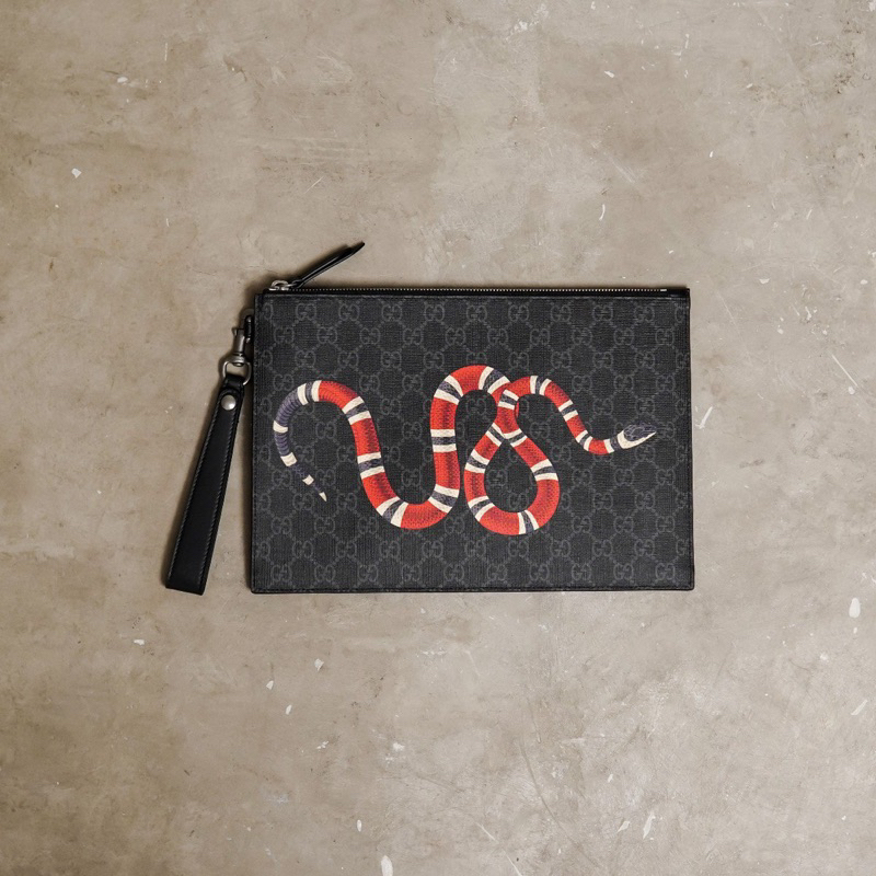 GUCCI Snake GG Clutch / Pouch with Handle in Black