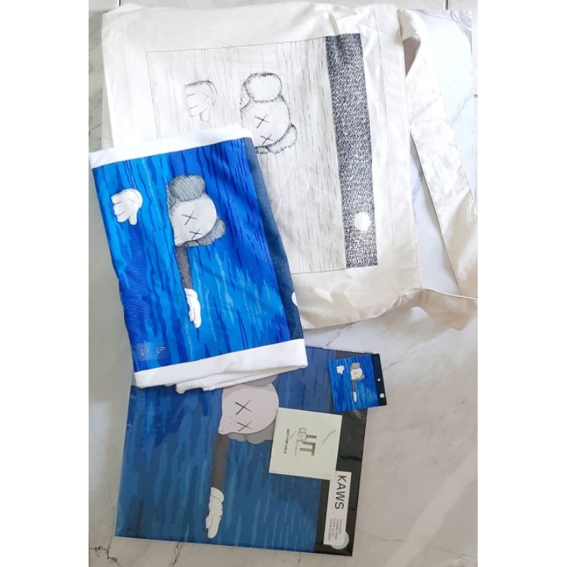 KAW Uniqlo original limited set