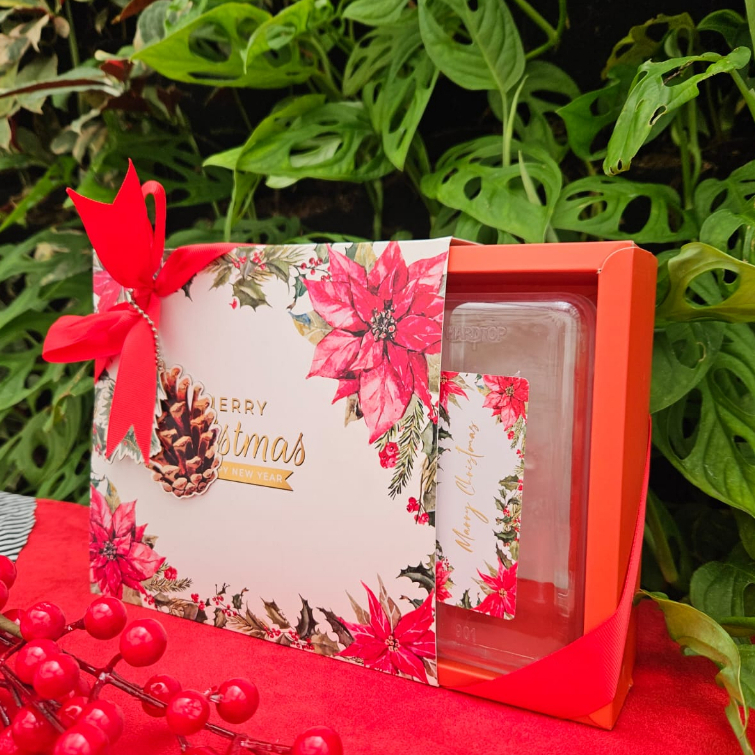 

BOX UK 25 X 15 X 7 CM PREMIUM KOTAK KUE NATAL TAHUN BARU