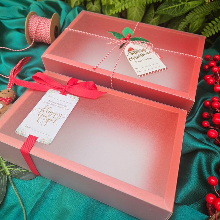 

5PCS BOX 25X15X7 CM WARNA MERAH MIKA BURAM COCOK UNTUK NATAL IMLEK