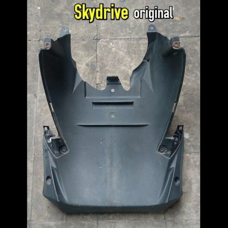 COVER BODY PARU PARU BELAKANG SPAKBOR DEPAN SUZUKI SKYDRIVE ORIGINAL SECOND