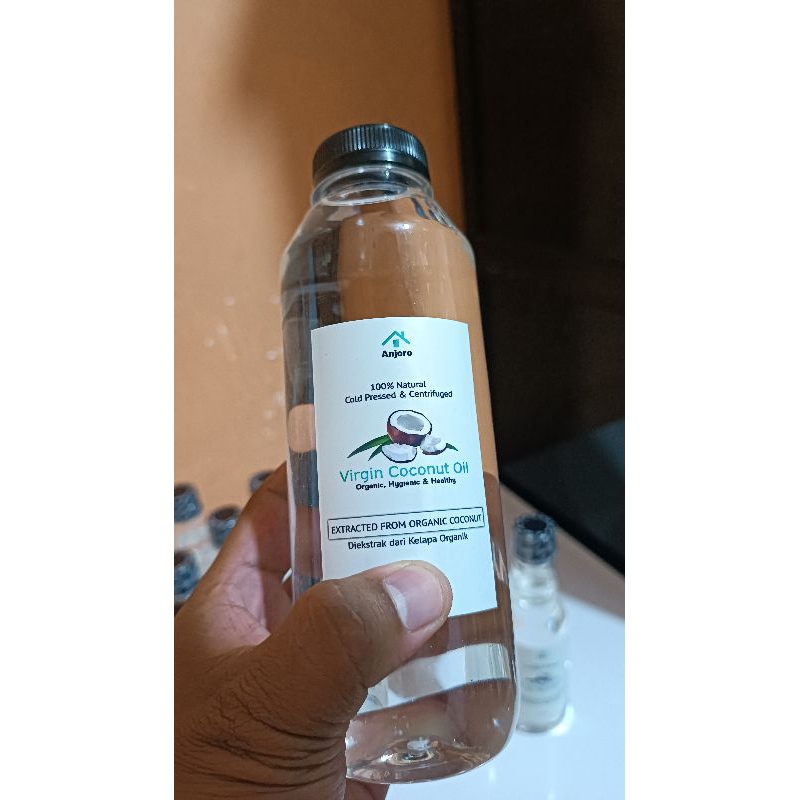 

Sapo Anjoro VCO / Virgin Coconut Oil / Minyak Kelapa Dara (500ml)