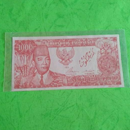 Uang kuno 1000 Soekarno Menggulung Merah 1 Penari