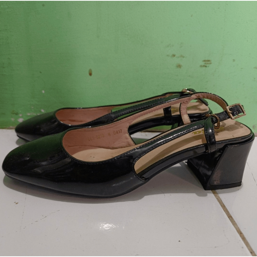 Original Bata Heels Hitam ukuran 38