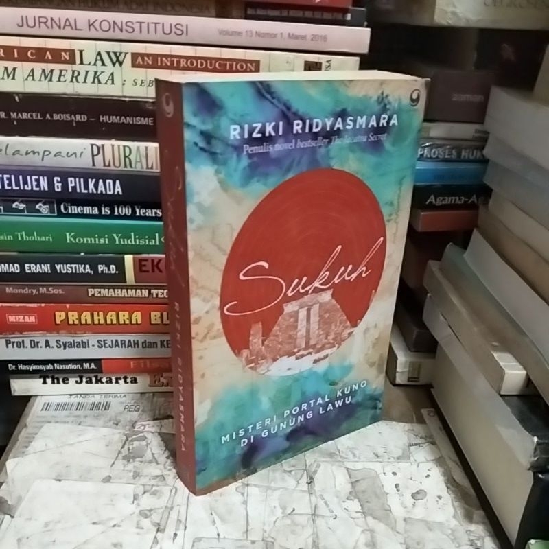 SUKUH Misteri Portal Kuno di Gunung Lawu By Rizki Ridyasmara