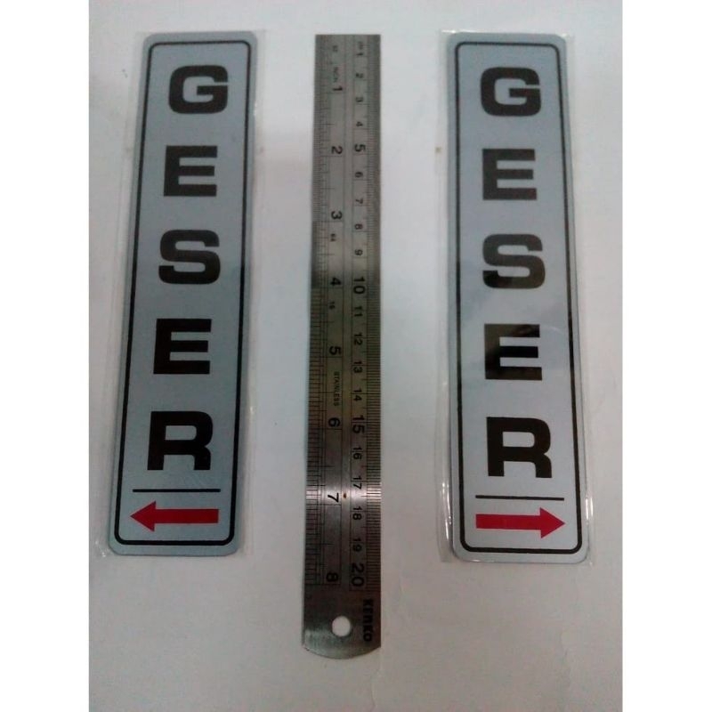 Plat Sign Board Akrilik Tulisan GESER PANAH KANAN GESER PANAH KIRI Lambang Tulisan Geser Pintu