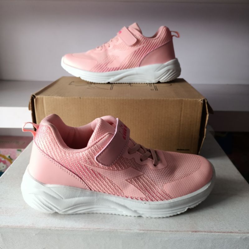 Diadora Greaty jr ( Size :  35   )