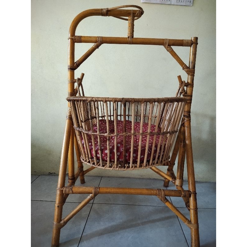 ayunan bayi rotan set kasur dan kelambu anti nyamuk/ayunan bayi nyaman dan awet